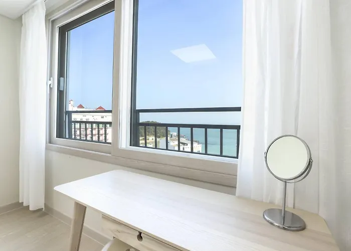 The First Ocean Songjeong Hotel *