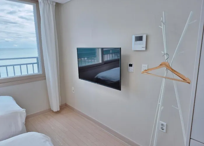 The First Ocean Songjeong Hotel