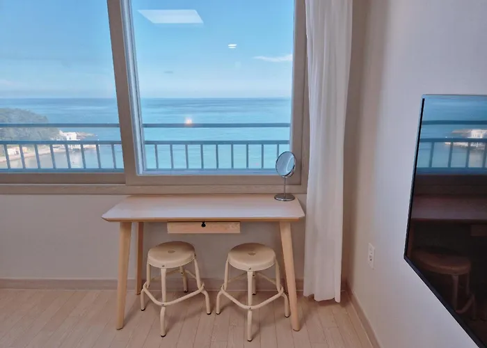 The First Ocean Songjeong Hotel