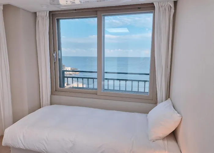 The First Ocean Songjeong Hotel